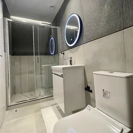 Agora Lx & Lägenhet