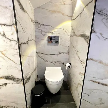 아파트 Agora Lx & *