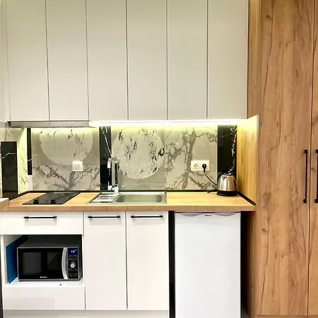 Agora Lx & * 塞萨洛尼基