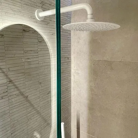Agora Lx & *
