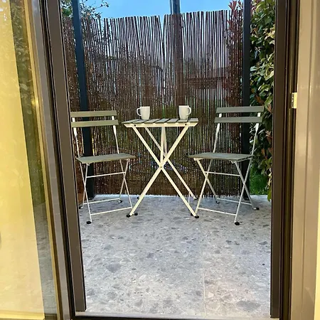 Agora Lx & Lägenhet