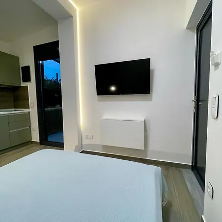 Agora Lx & *