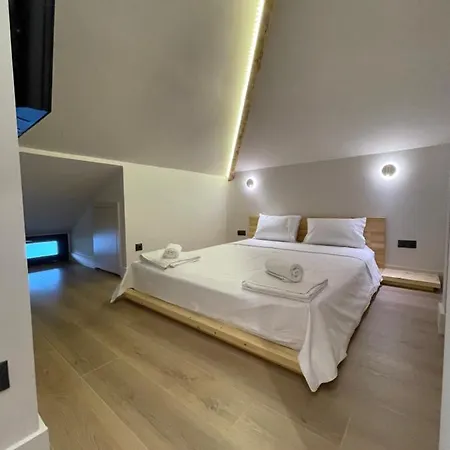 Apartment Agora Lx & *