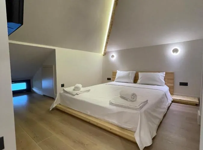 דירה Agora Lx & *